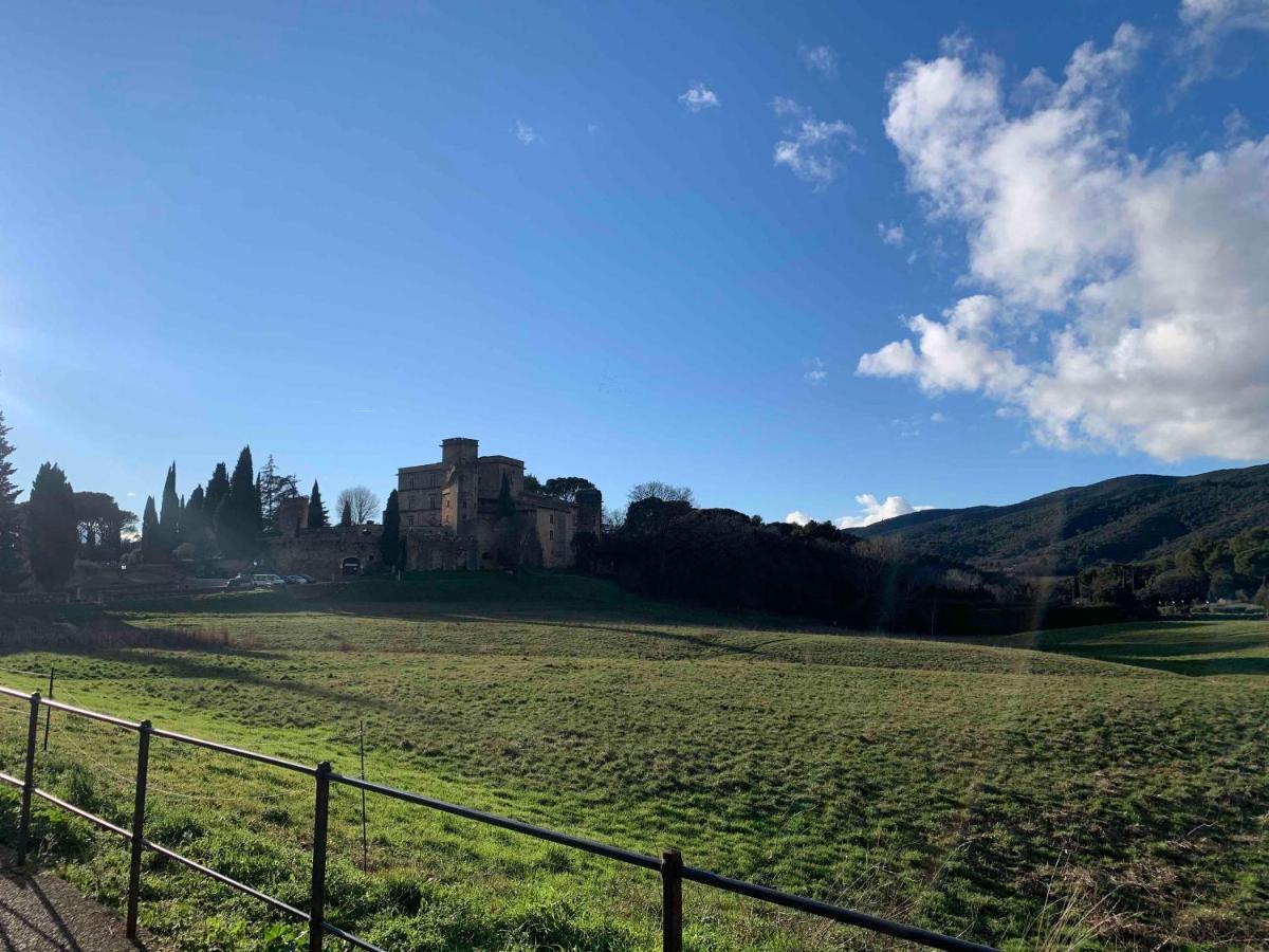 Le Cabanon De Livia Avec Piscine Privee Villa Cucuron Bagian luar foto