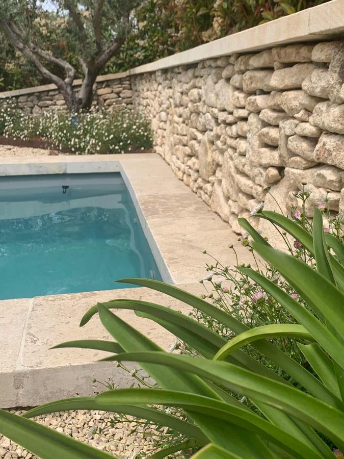 Le Cabanon De Livia Avec Piscine Privee Villa Cucuron Bagian luar foto