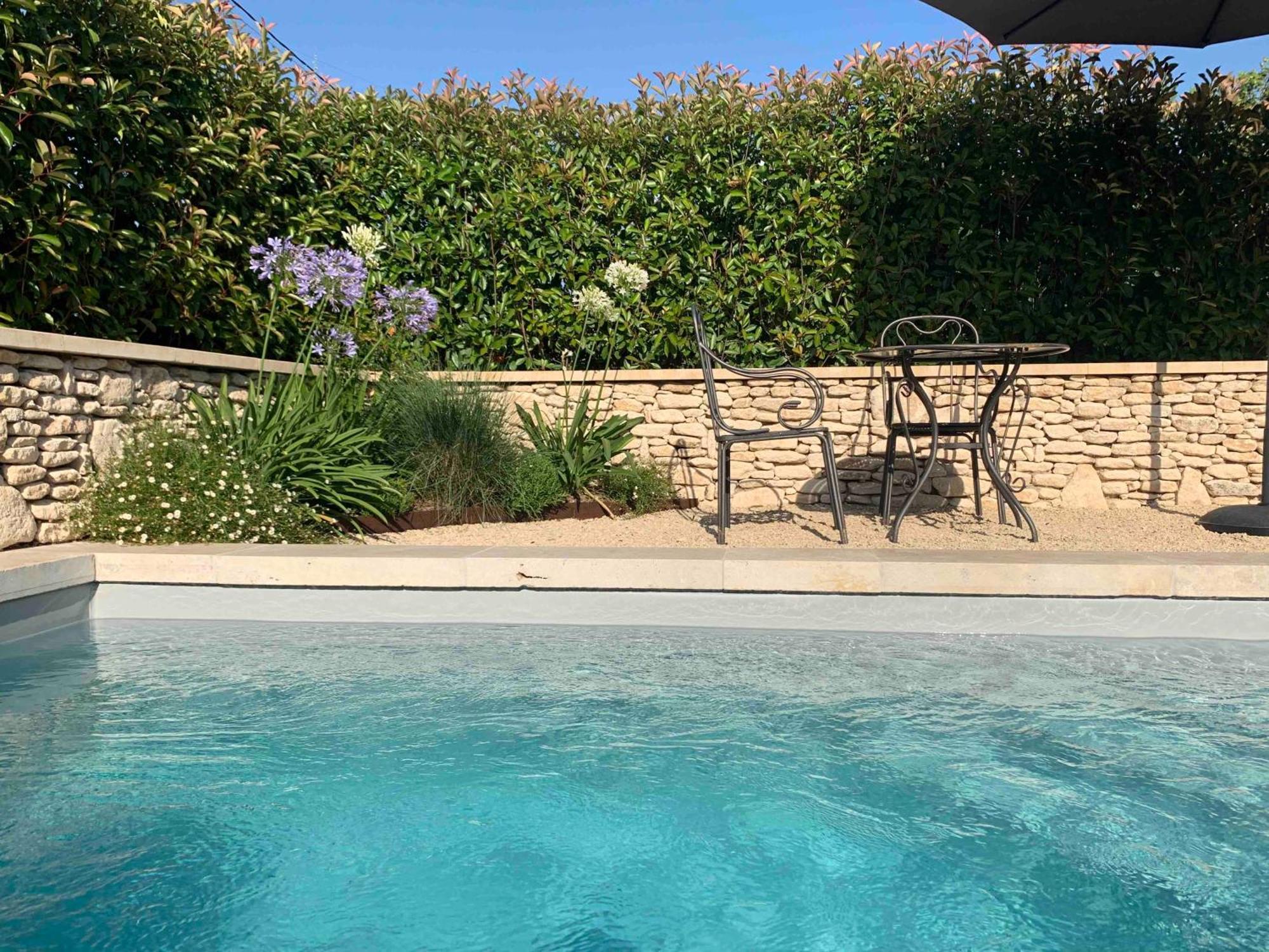 Le Cabanon De Livia Avec Piscine Privee Villa Cucuron Bagian luar foto